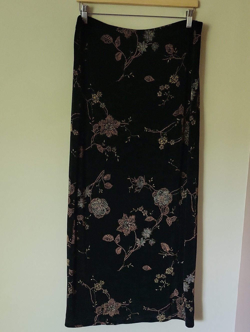 Vintage 90s Women's Slinky Grunge Black Dark Floral Acetate Maxi Skirt XL
